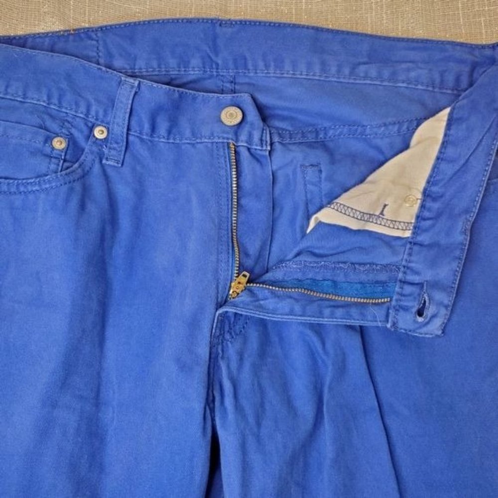 Levi Strauss & Co Men's 514 Straight Fit-Jeans, Electric Blue. Size 38x29 - Picture 12 of 13